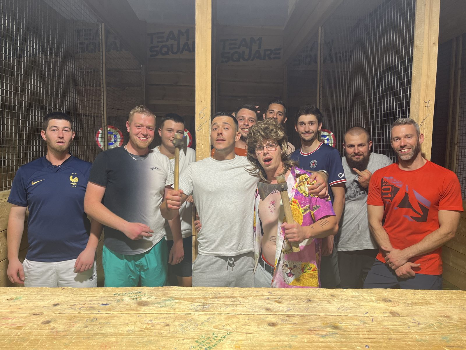 Un groupe EVJF prêt à se lancer chez Team Square